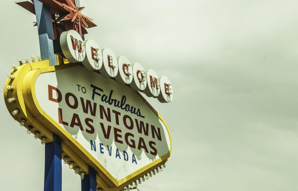 Worlds-10-Most-Instagrammed-Travel-Destinations-Las-Vegas-Strip